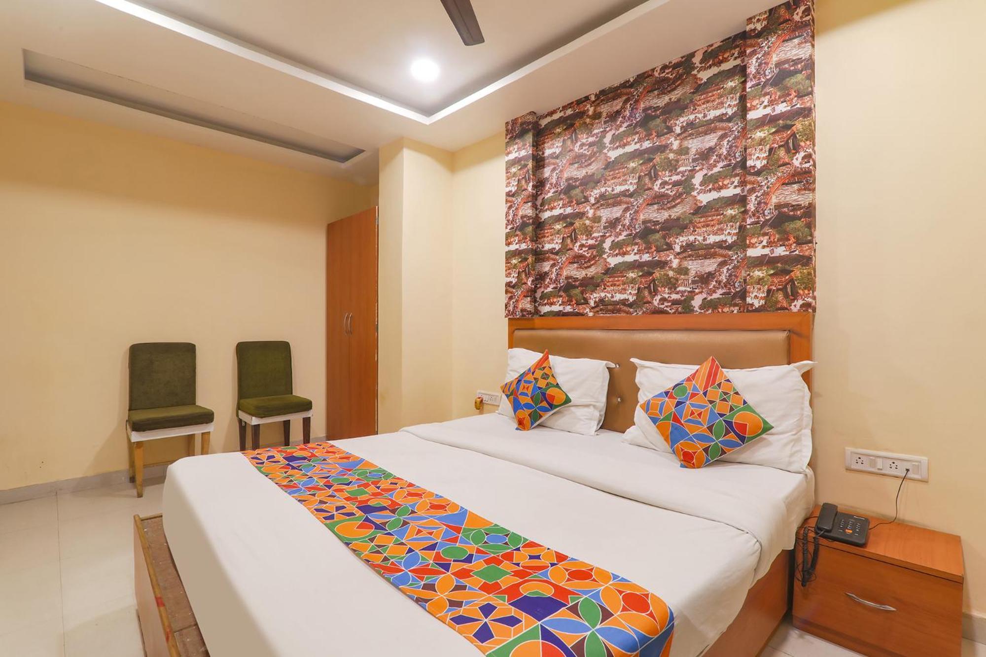 Fabhotel Swarn Banquet Kakarmatha Exterior photo