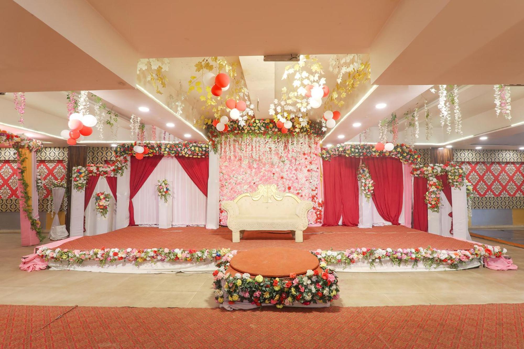 Fabhotel Swarn Banquet Kakarmatha Exterior photo